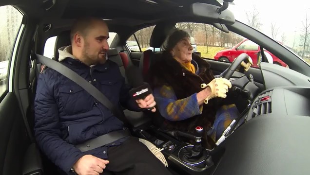 81-ročná babička vs. 300-koňové Subaru WRX STI!