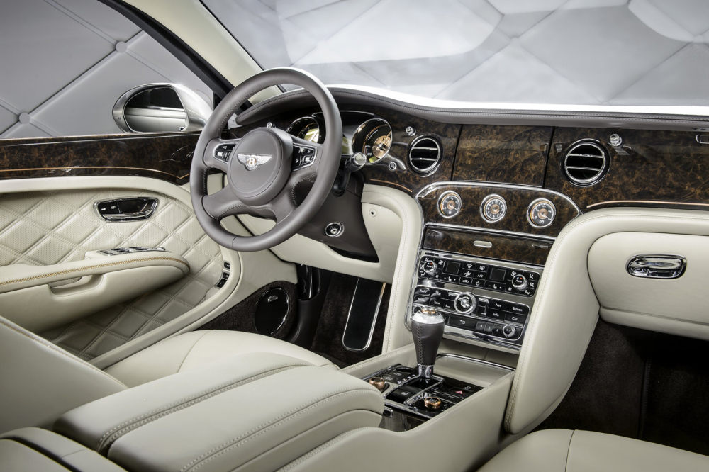 Kam ten svet speje, Bentley s elektromotorom