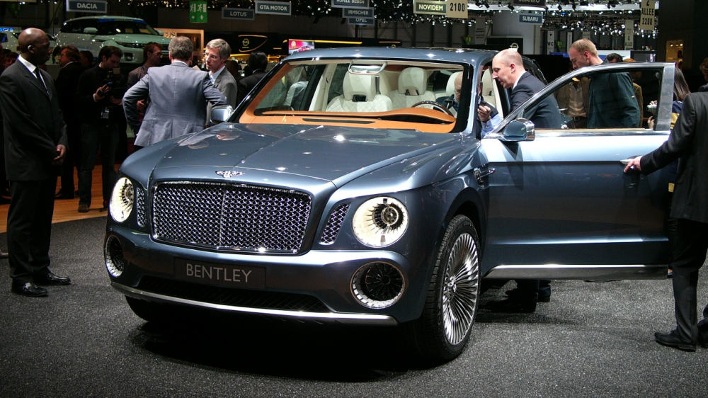 S Bentley do terénu? Časy sa menia. Superluxusné SUV klope na dvere