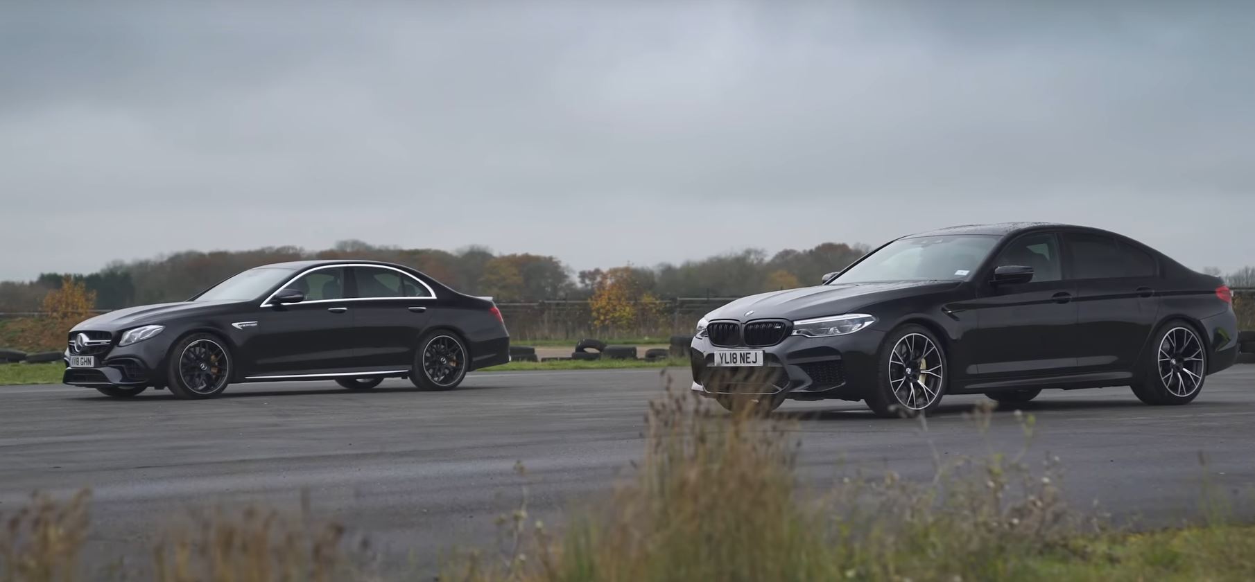 VIDEO: súboj najrýchlejších sedanov, BMW M5 vs. Mercedes AMG E63!