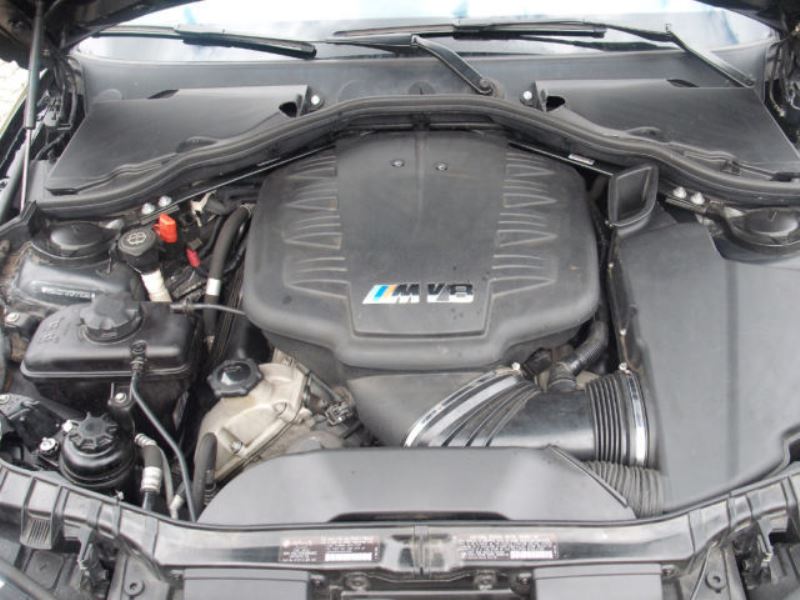 BMW 1, 4.0 V8? Tento krpec schová aj M3-ku!