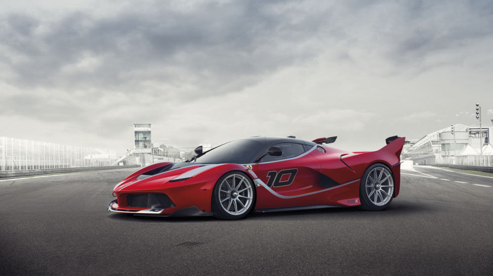 Verzia FXX mala blízko k Enzu, FXX K má bližšie k LaFerrari