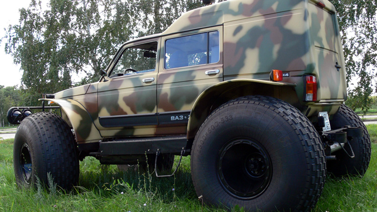 Lada 4x4  Bronto