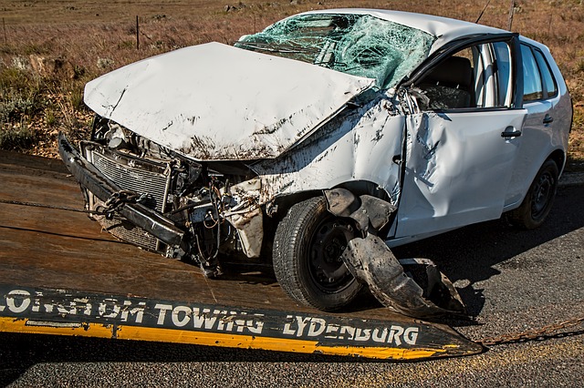 Pri rýchlosti 60 km/h prekoná automobil vzdialenosť 33 m za 2 sekundy. Pri rýchlosti 100 km/h prekoná vzdialenosť až 55 metrov. Malá nepozornosť môže mať pre životy zúčastnených osôb fatálne následky.