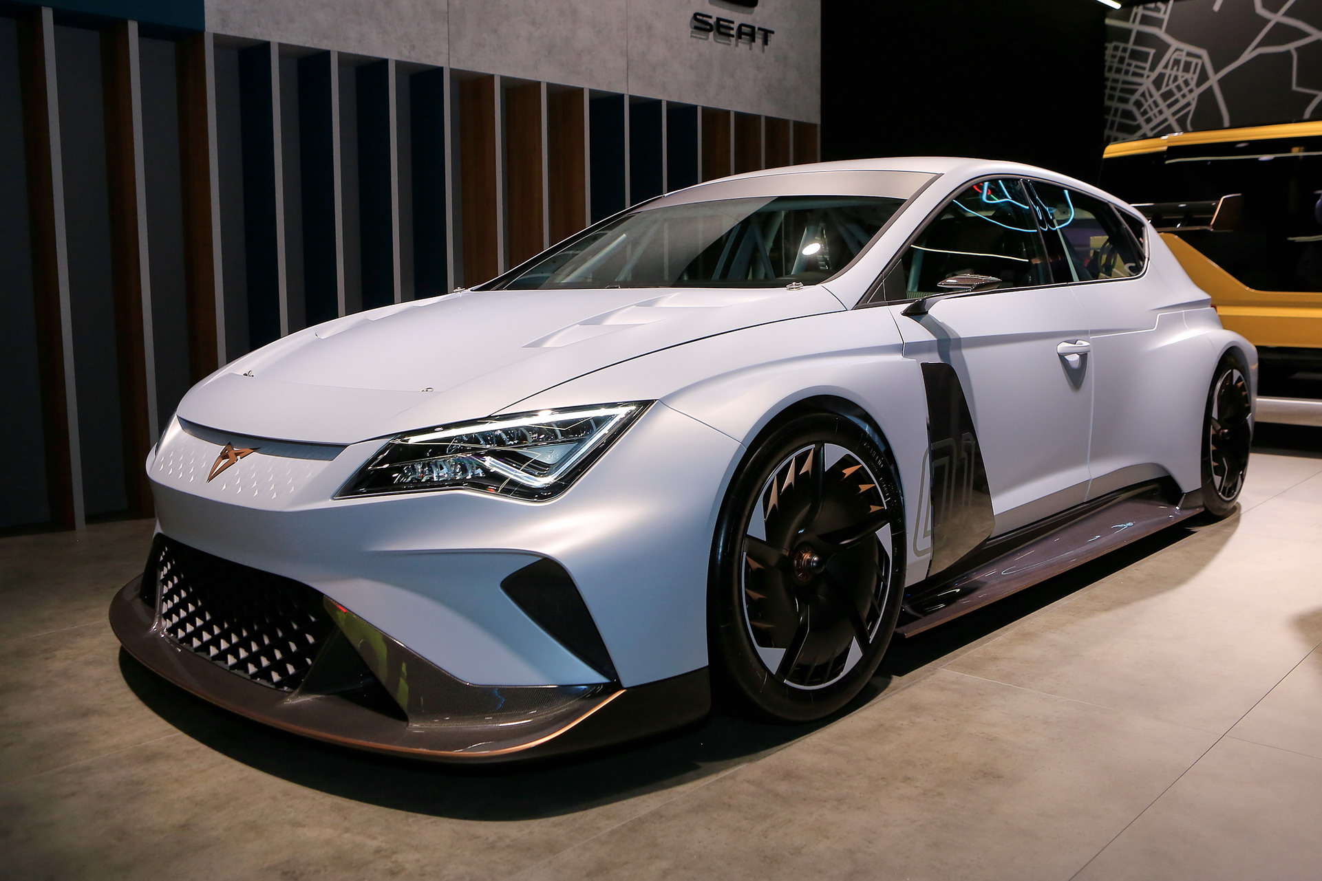 Španielsky konkurent Golfu GTI. Cupra Leon dostala 310 koní!