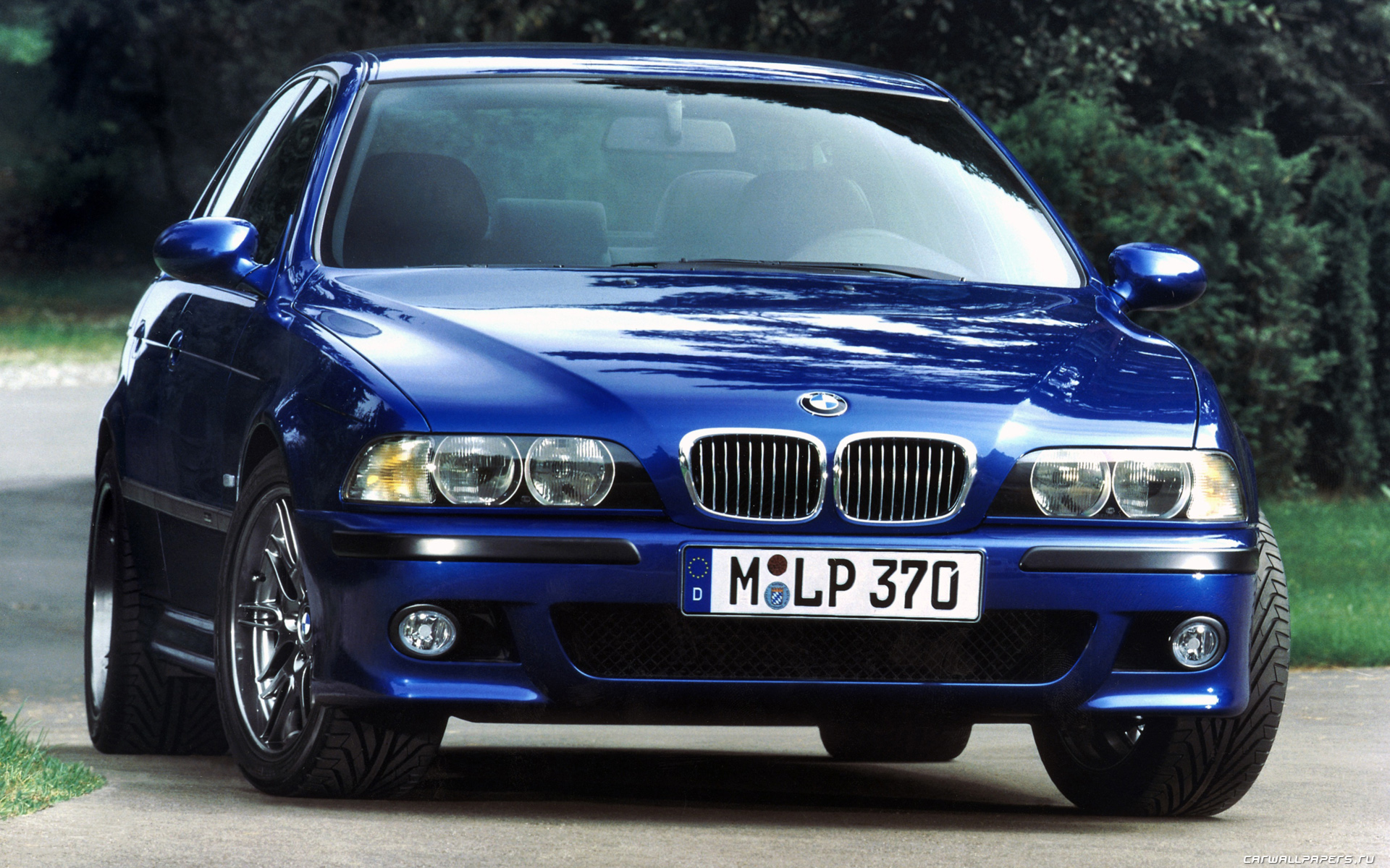 BMW M5 E39 vs-dostupnejší model 540i Sport E39?