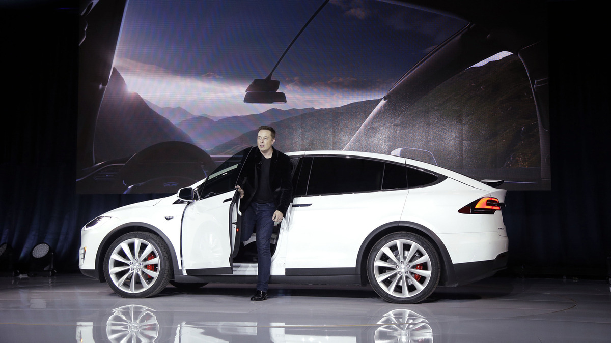 Elon Musk s Teslou Model X 