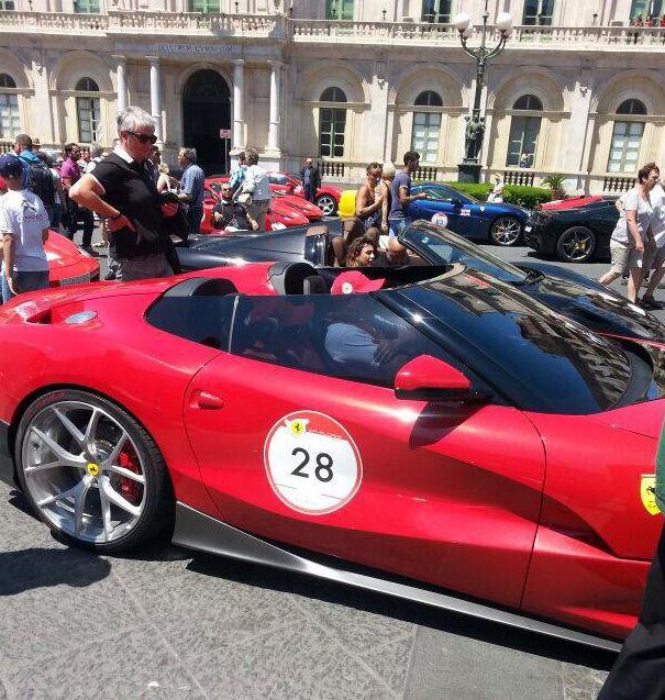 Nový svetový unikát: Ferrari F12 TRS za 3,1 milióna eur! 