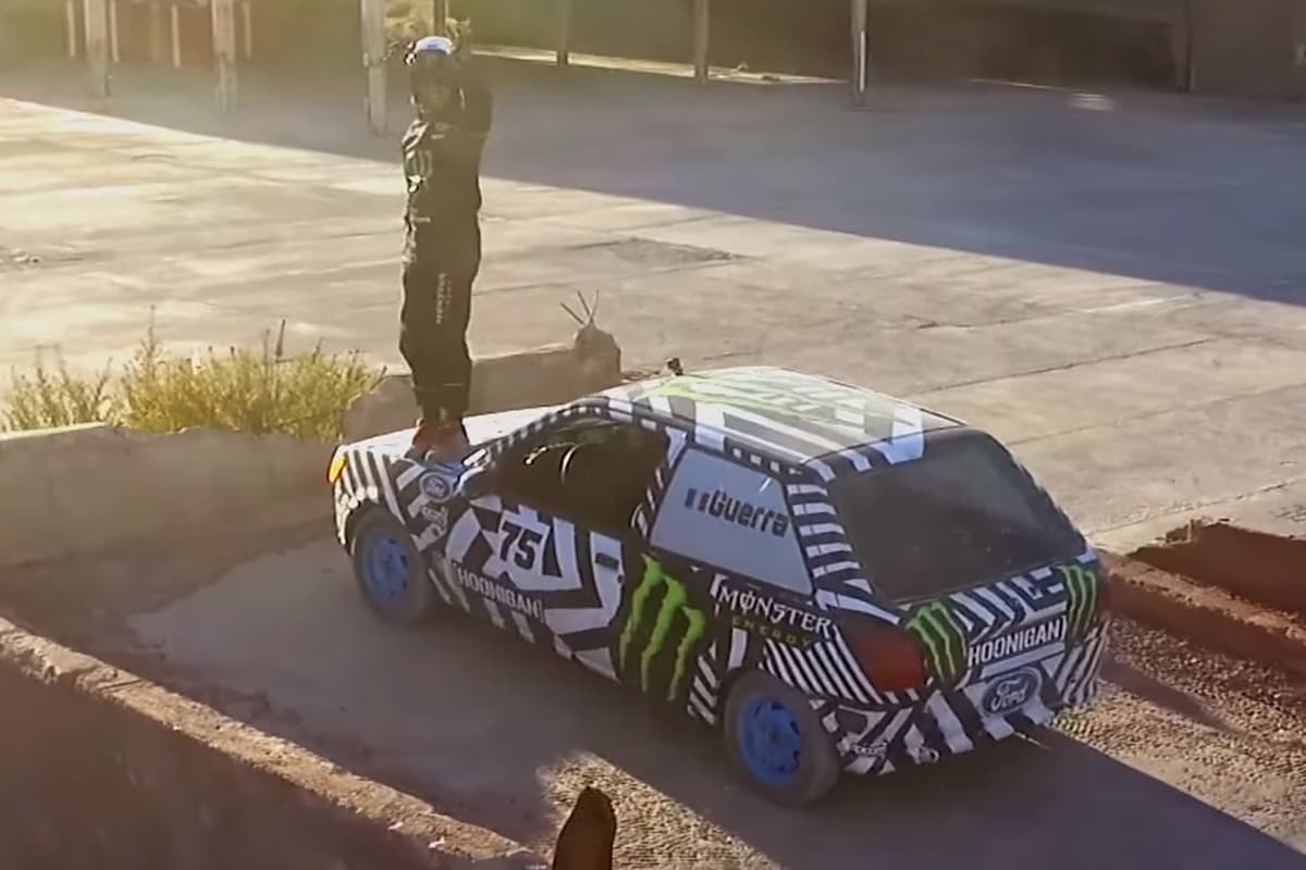 Lowcost Gymkhana paródia na Fieste s výkonom 60 koní!