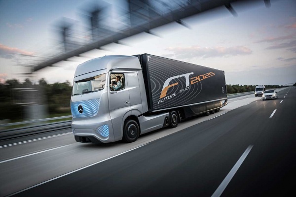 Mercedes-Benz predstavil kamión budúcnosti 2025!