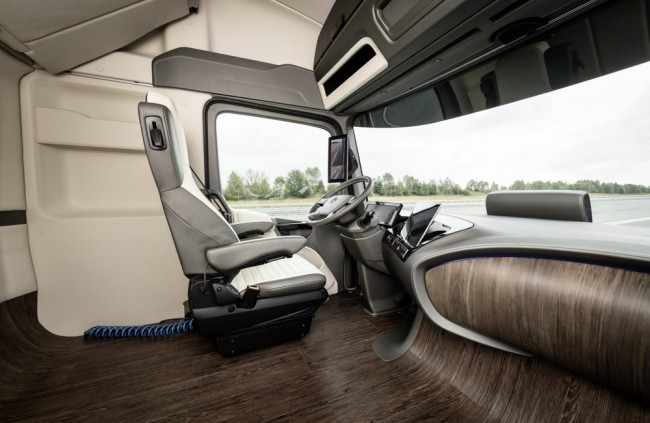 Mercedes-Benz predstavil kamión budúcnosti 2025!