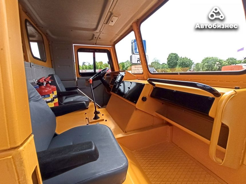 Autobus, aký si ešte nevidel. Jazdí do podzemia!