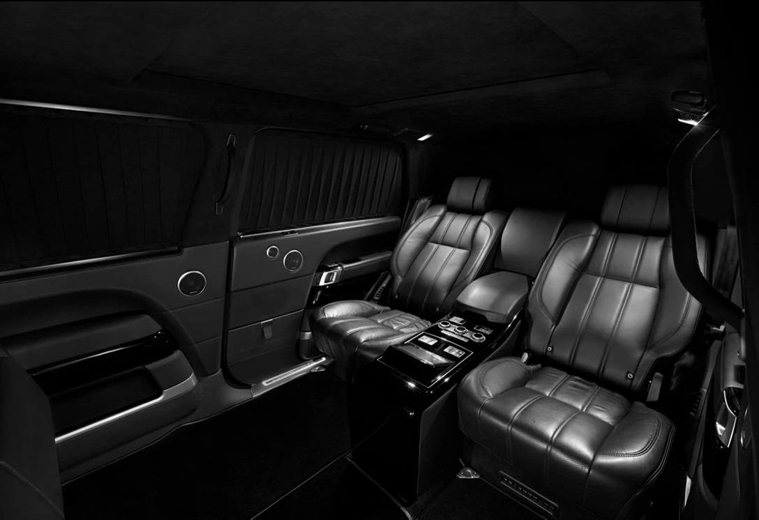 Toto nie je autobus: Range Rover limuzína za 630 000 €!