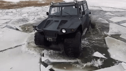 Video: 8-miestny off-road Hunta Overcomer!