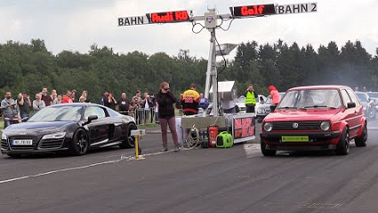 Porazí obľúbený hatchback ostré Audi R8 V10?
