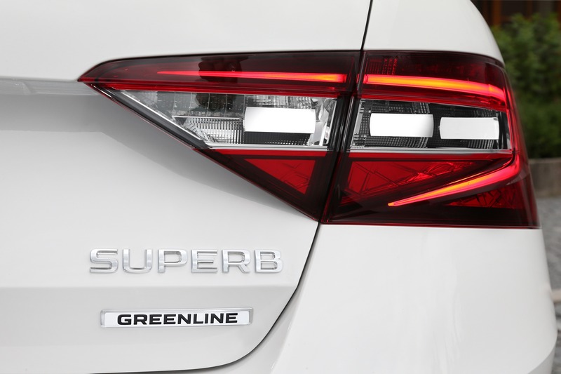 Vo Frankfurte boli predstavené dve varianty, Škoda Superb GreenLine a SportLine