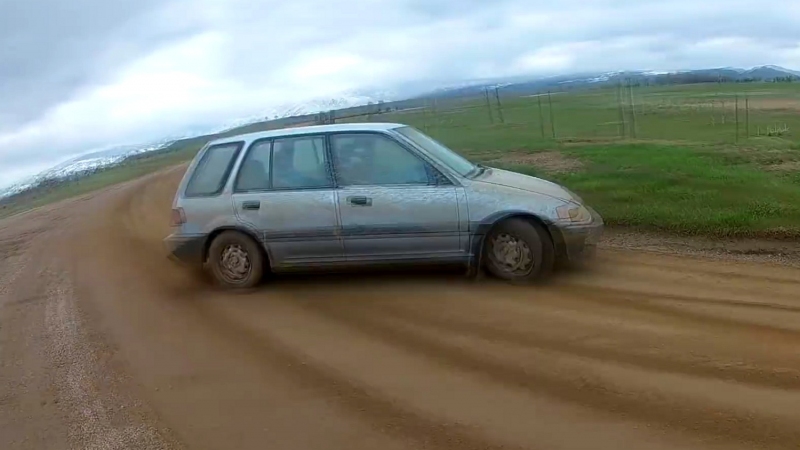VIDEO: nezničiteľný 25 ročný Civic za 560 €!