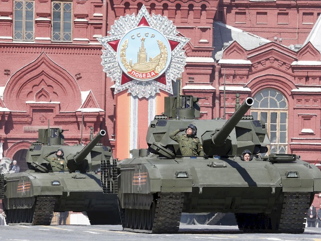Najnovší ruský tank T-14 s výkonom 2 000 koní!