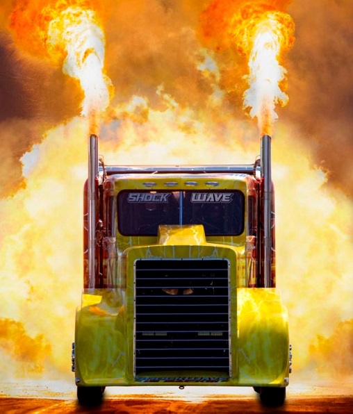 Shockwave – kamión šokujúci pekelnou show!