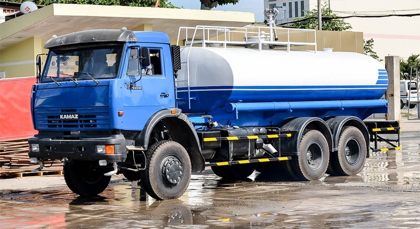 KAMAZ 53229 6×4 - Kamaz prináša rôzne úpravy pohonu a šialené konštrukčné riešenia