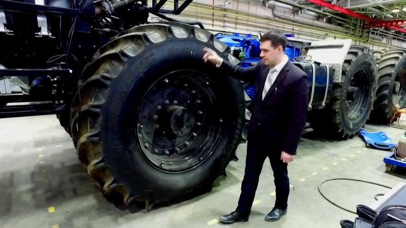 Kamaz Arktika - veľavravný názov terénneho monštra, ktoré dokáže zdolať nielen Severný pól! Odvezie 700 litrov paliva!