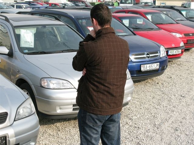 Fiktívny nákup automobilu