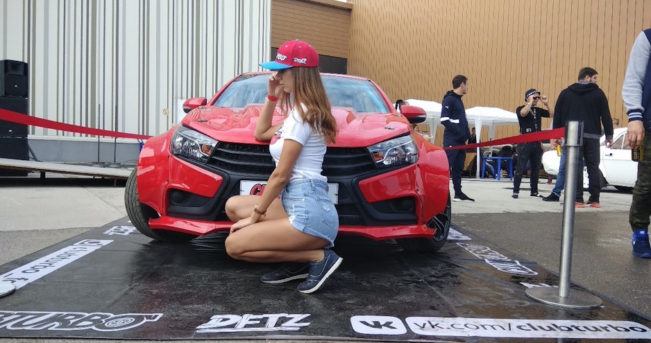 Najextrémnejšia Lada Vesta: Výkon 600 koní + technika Toyoty! 