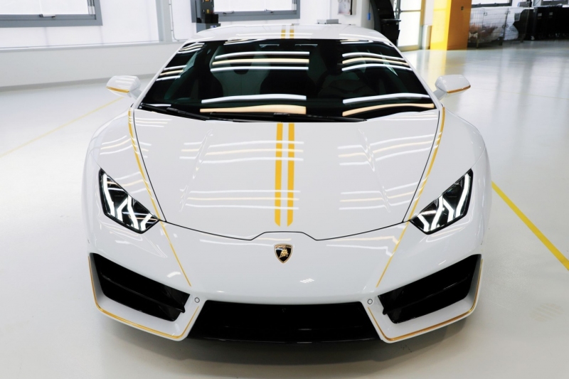 Pápež predáva svoje Lamborghini! Nevyužíval ho.