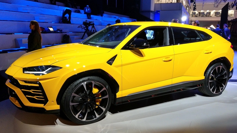 Lamborghini Urus s kľučkami dverí z Fabie!