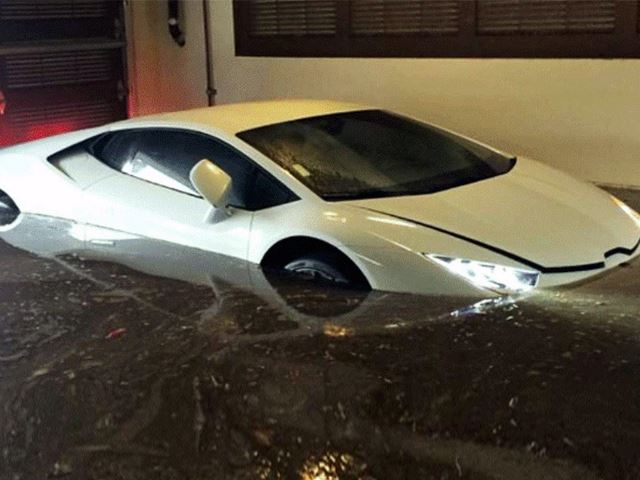 Povodne vs. Lamborghini Huracan