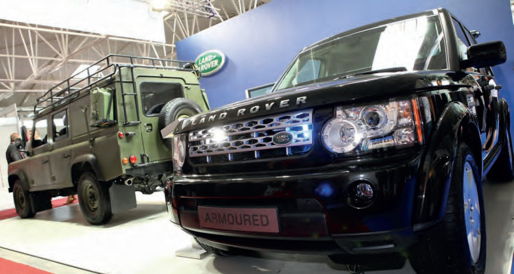 Vozidlá Land Rover na medzinárodnom veľtrhu obrannej techniky IDEB