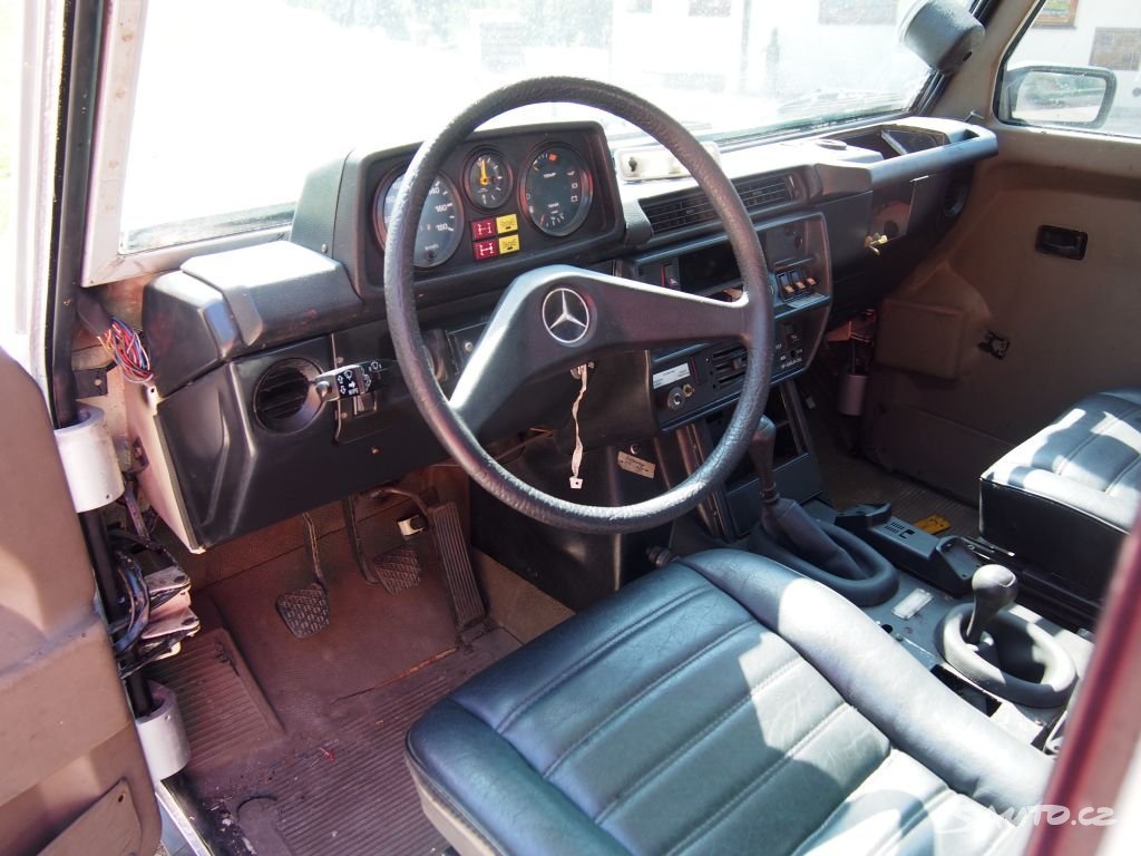 Mercedes G so strieľňami na samopal na predaj!