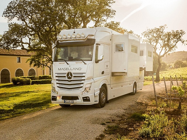 Kamión prerobený na luxusný karavan!