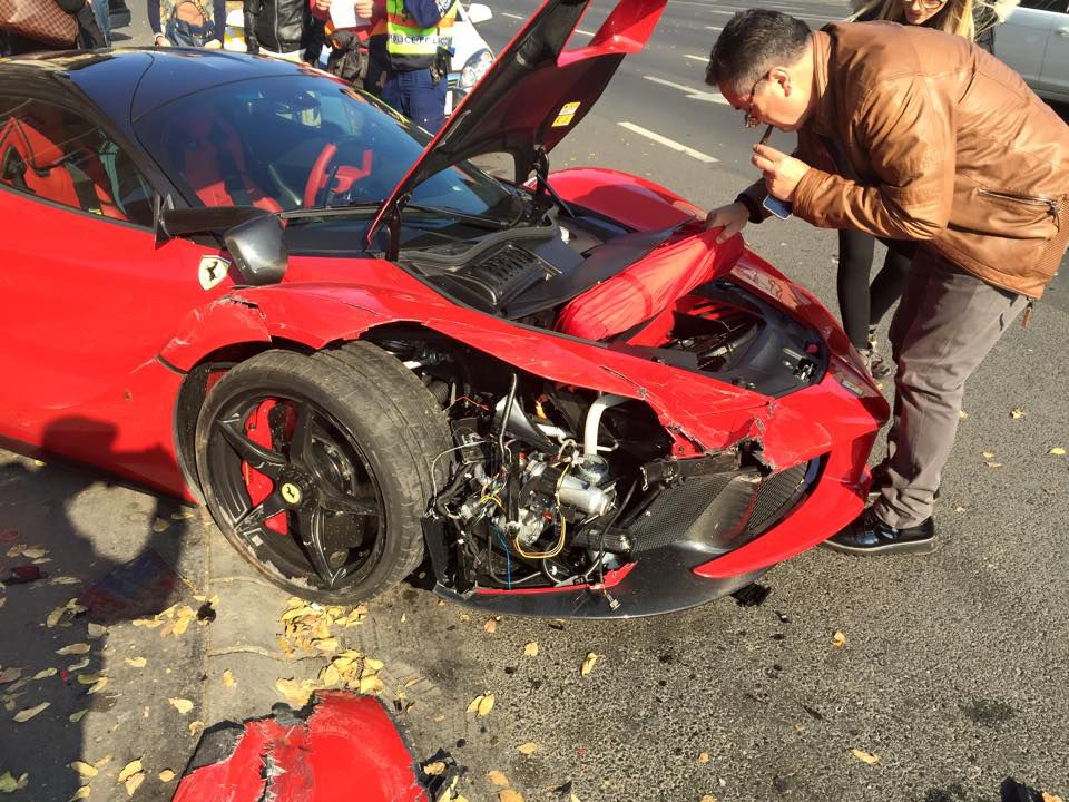LaFerrari po nehode
