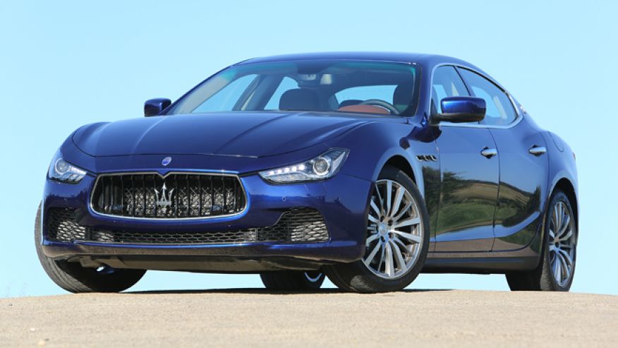 Môže Kia súťažiť s Maserati? Kia K900 vs. Maserati Ghibli