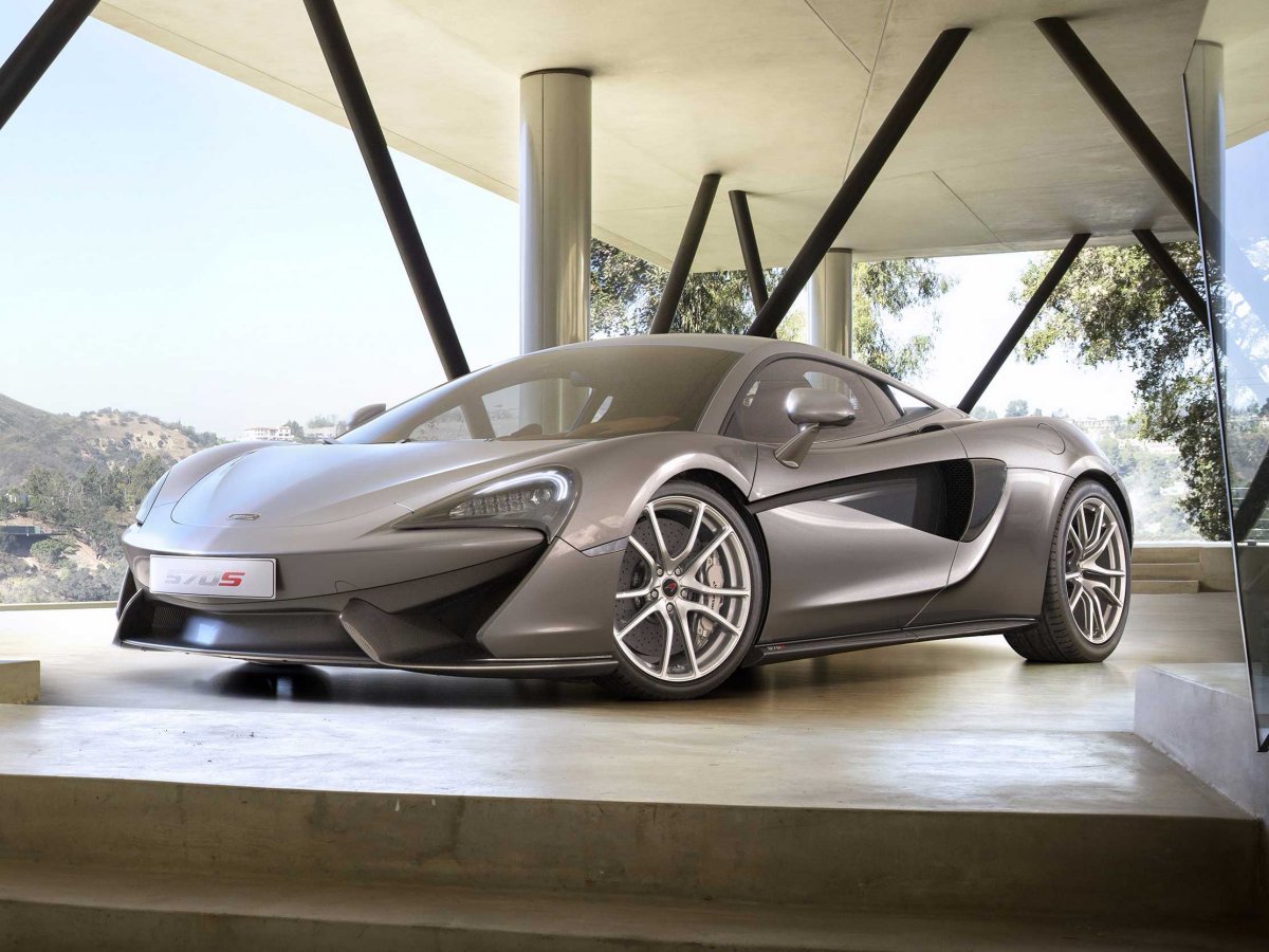 McLaren 570S