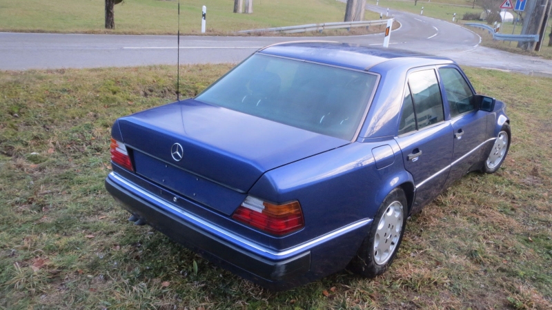 Mercedes-Benz E 60 AMG