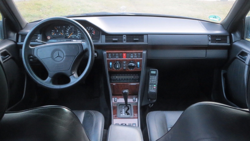 Mercedes-Benz E 60 AMG