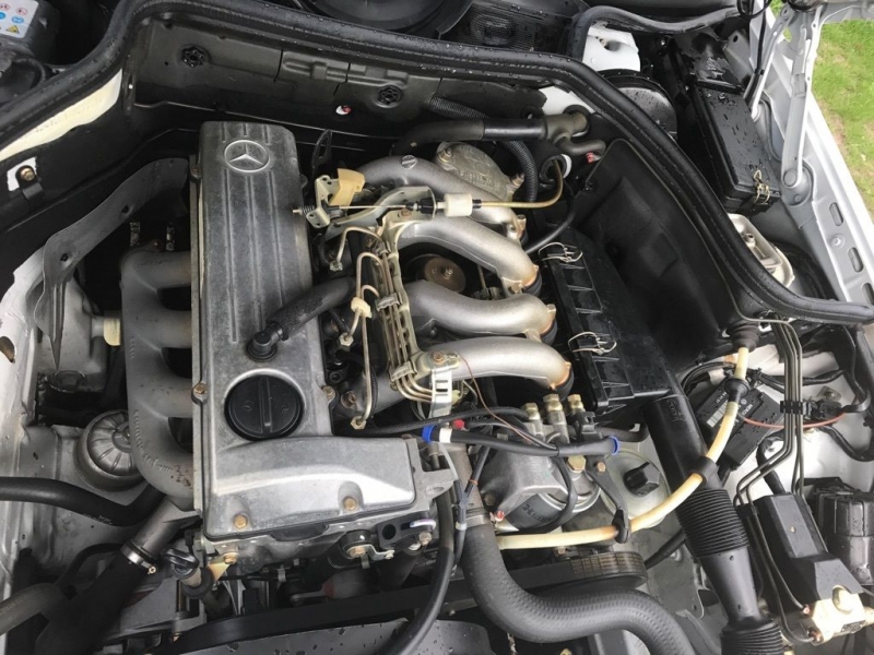 25-ročný Mercedes W124 v top stave: 21 990€