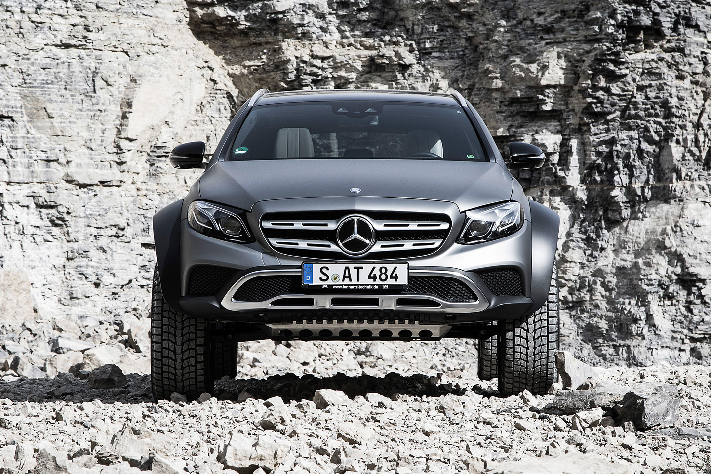 Mercedes-Benz E All-Terrain 4x4²!