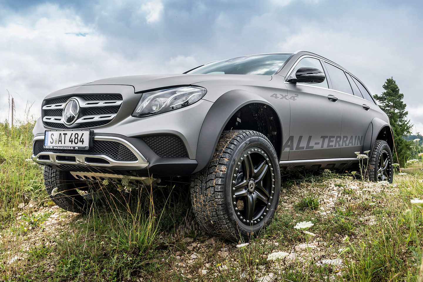Mercedes-Benz E All-Terrain 4x4²!