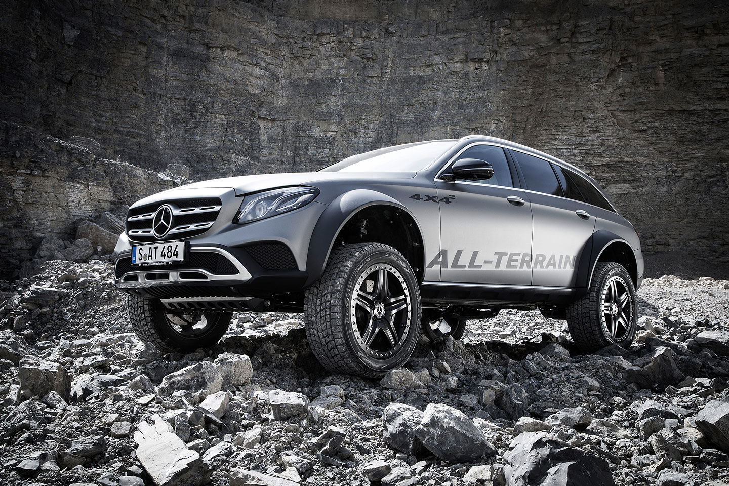 Mercedes-Benz E All-Terrain 4x4²!