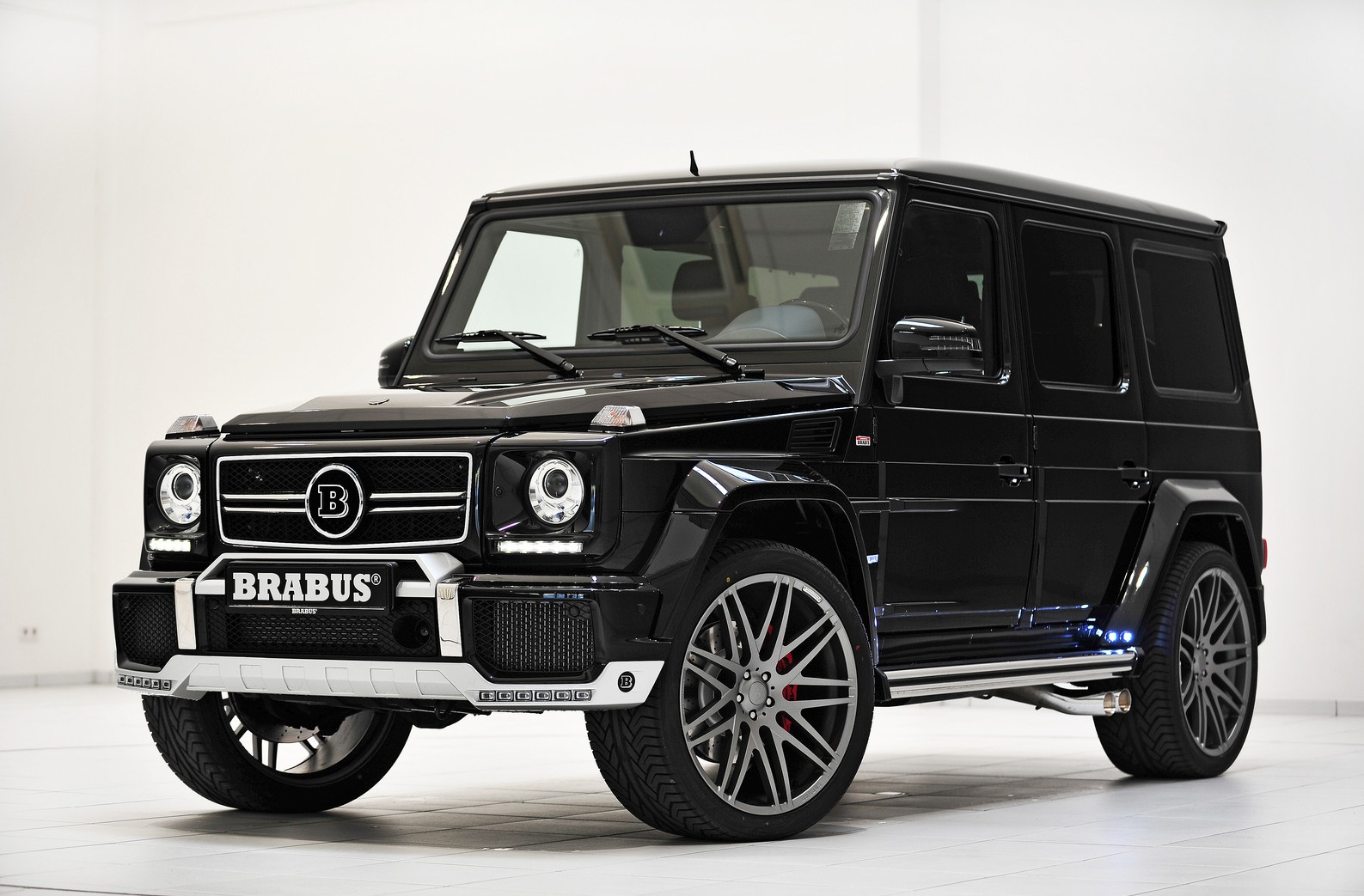 2013 BRABUS B63-620 WIDESTAR postavený na základe G63 AMG (ilustračná fotografia)
