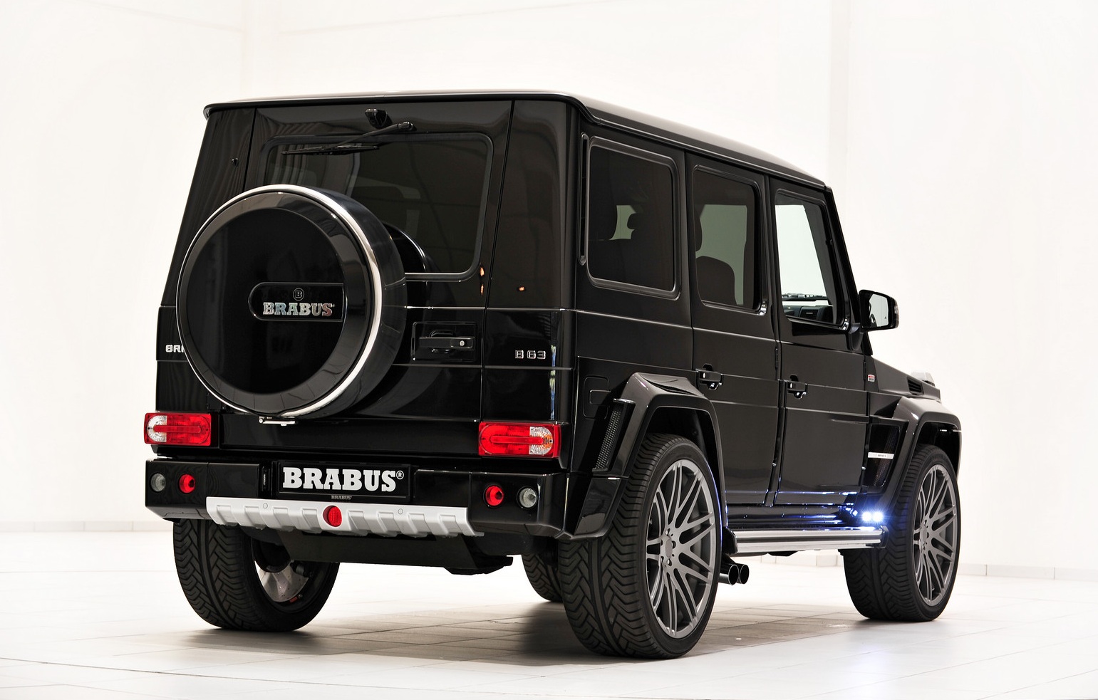 2013 BRABUS B63-620 WIDESTAR postavený na základe G63 AMG (ilustračná fotografia)