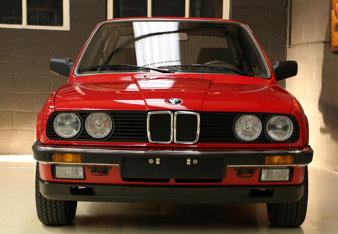 Stroj času: BMW 3 z roku 1985, nájazd 260 km!