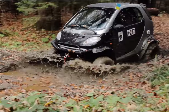 Offroadové šialenstvo so Smartom? Sleduj video!
