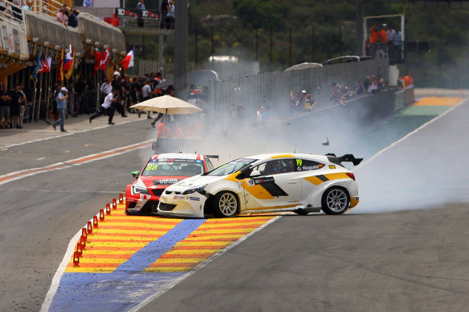 Opel Astra TCR