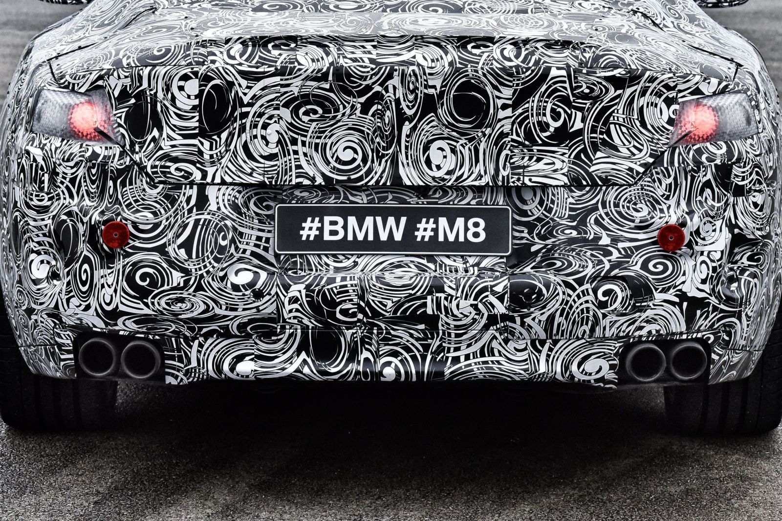 Tešte sa, BMW M8 prichádza!
