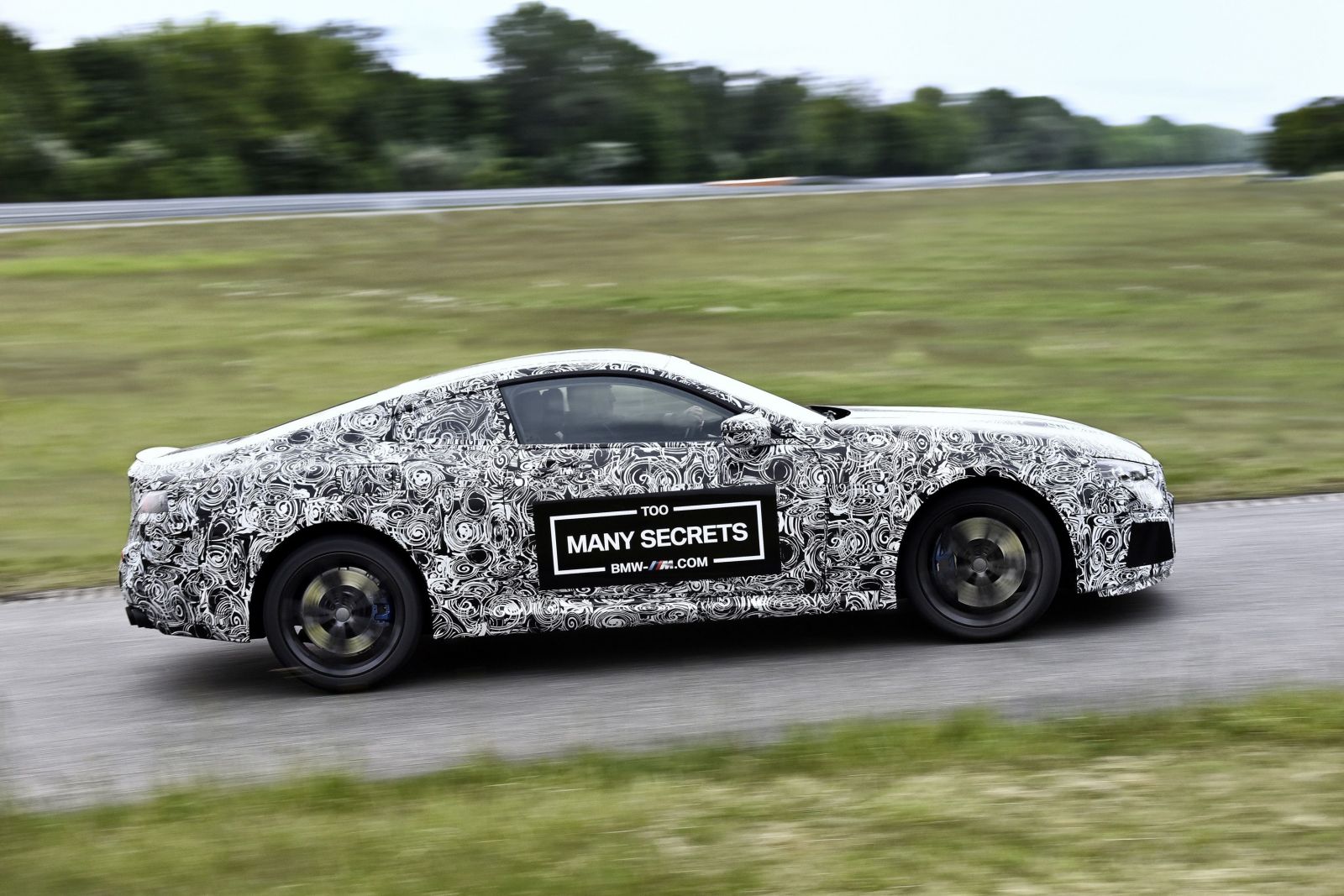 Tešte sa, BMW M8 prichádza!