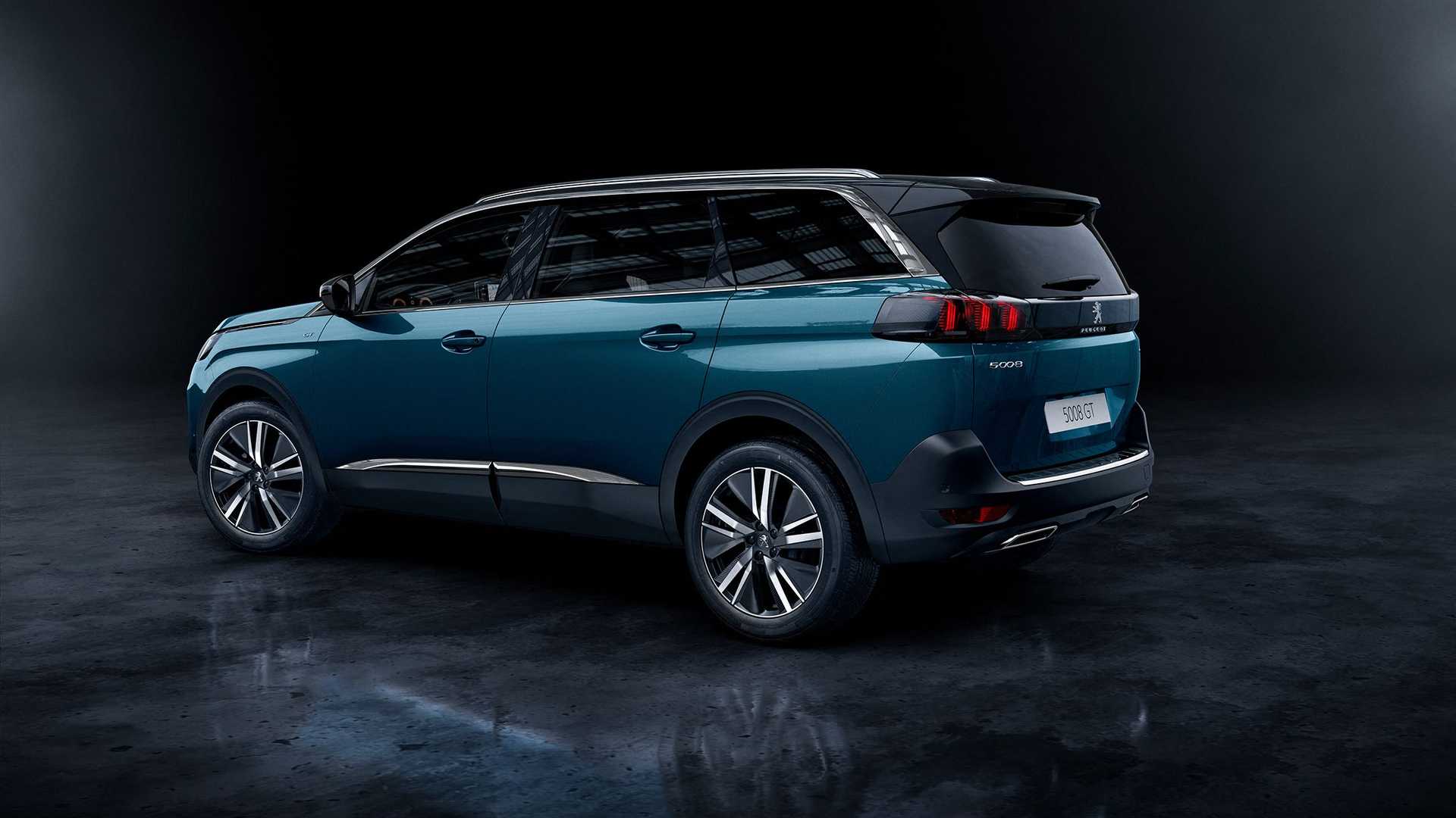 Peugeot 5008 má nový vzhľad, hybrid mu nehrozí